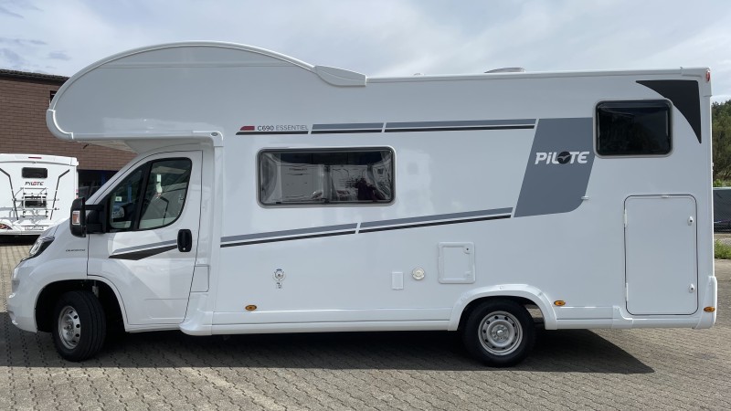 Pilote C690 G Camping-car - Zurzach, Suisse