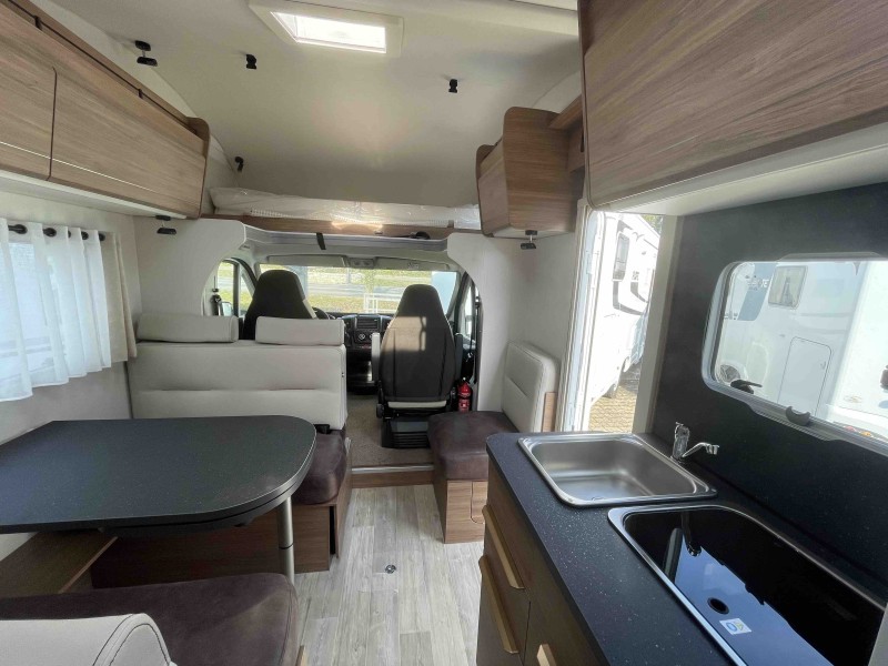 Pilote C690 G Camping-car - Zurzach, Suisse