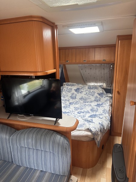 Hobby 560 KMFE EASY Campingvogn - Kumla, Sverige