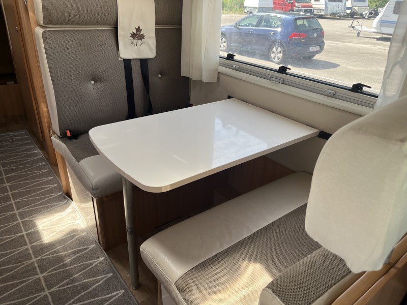 Ahorn CANADA AS Wohnmobil - Västra Frölunda, Schweden