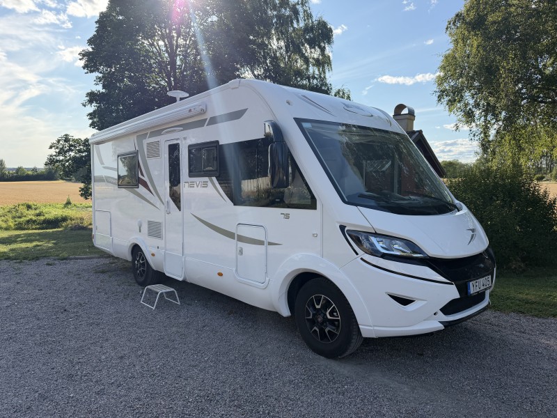 McLouis McLouis Campervan Wohnmobil - Fjärdhundra, Schweden