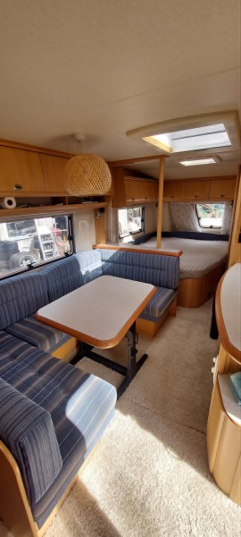 Hobby 560 de lux easy  Perhemalli Wohnwagen - Klaukkala, Finnland