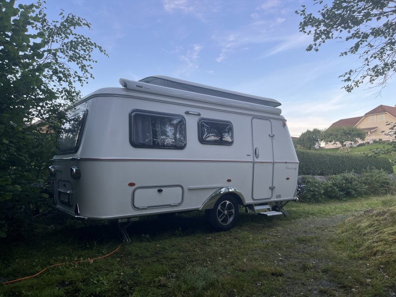 Eriba Touring 560 Matkailuvaunu - Hundvåg, Norja