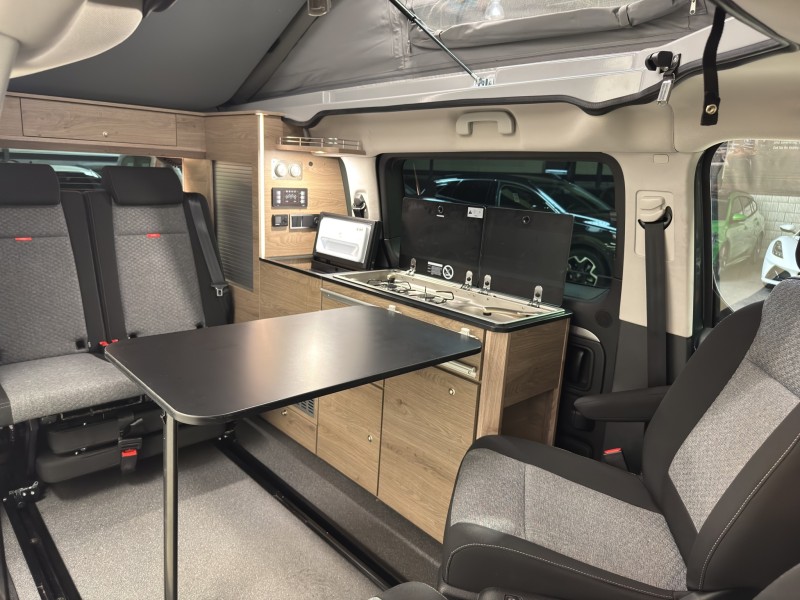 Campervan - Wattwil, Schweiz