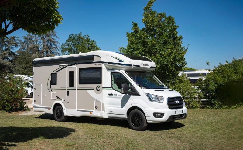 Chausson 660 Ultimate Autocamper - Aubonne, Schweiz