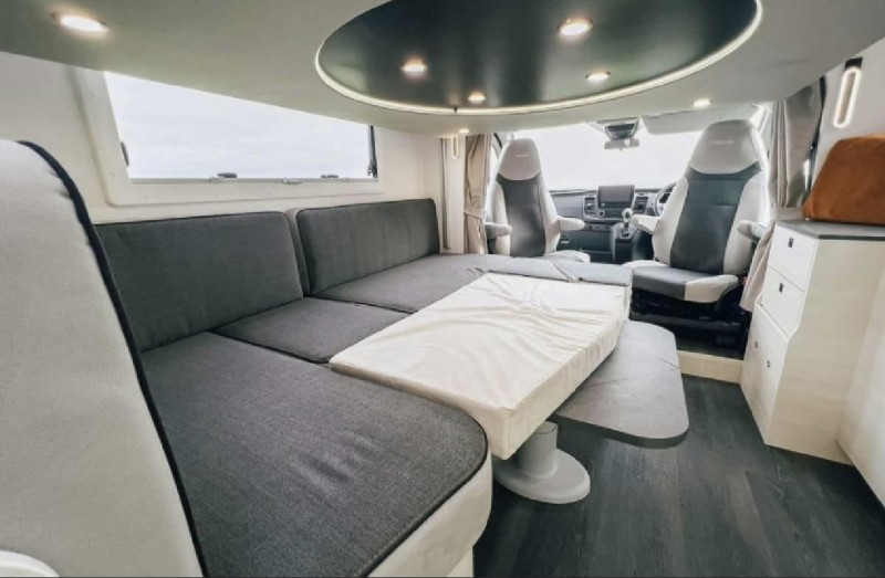 Chausson 660 Ultimate Motorhome - Aubonne, Switzerland