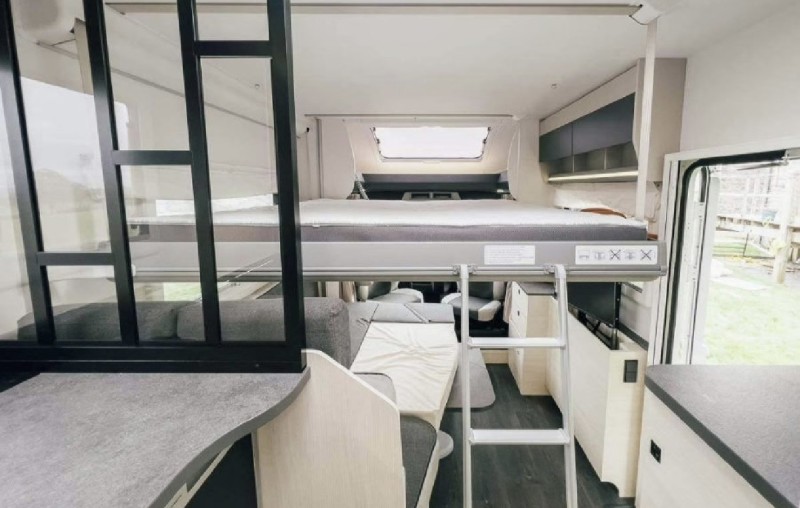 Chausson 660 Ultimate Motorhome - Aubonne, Switzerland
