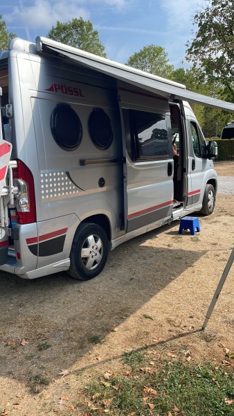   Camping-car - Münchenstein, Suisse