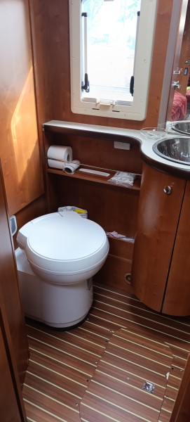 Adria Rapido 7065+F Camping-car - Vantaa, Finlande