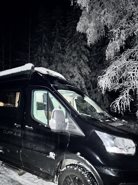 Sunlight Cliff 4x4 Adventure Campervan - Sundbyberg, Sweden