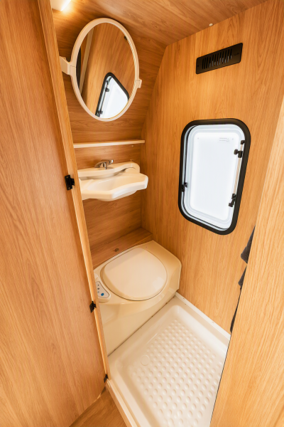 Poksi 126 NT Caravan - Vantaa, Finland