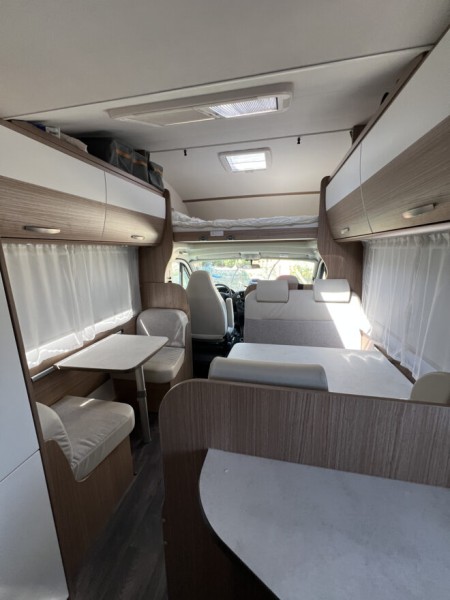 Carado T 449 Camping-car - Genève, Suisse
