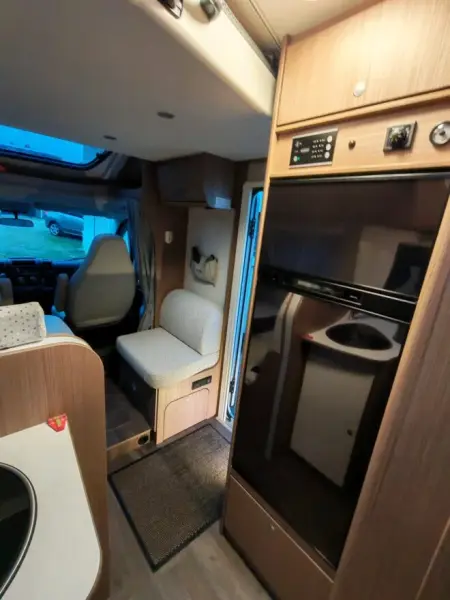 Carado T 449 Motorhome - Genève, Switzerland