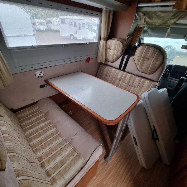 McLouis Tandy Autocamper - Skövde, Sverige