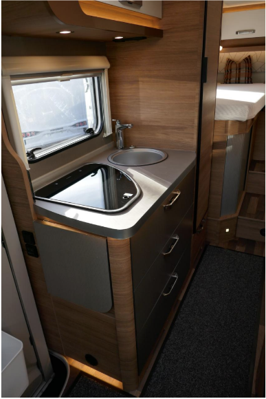 Weinsberg CaraCompact PEPPER Wohnmobil - Klosters/ Saas i.P., Schweiz