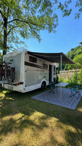 McLouis Glamys 320 Camping-car - Roche, Suisse