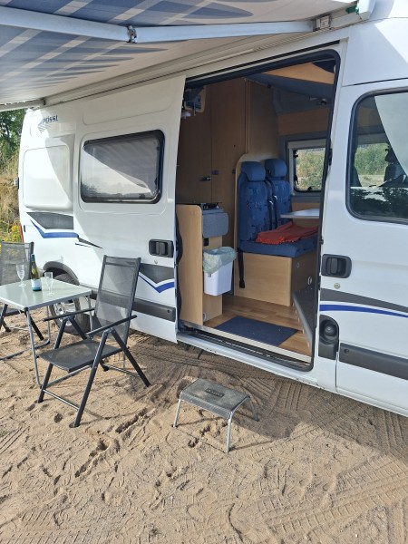 Pössl Roadmaster L Campingbus - Brålanda, Schweden