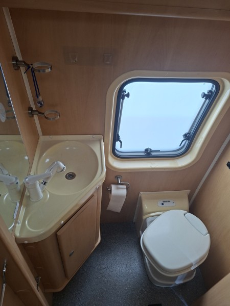 Pössl Roadmaster L Campingbus - Brålanda, Schweden