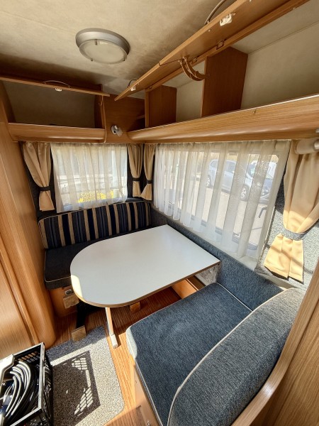 Adria Altea 390 PS Campingvogn - Suhr, Sveits