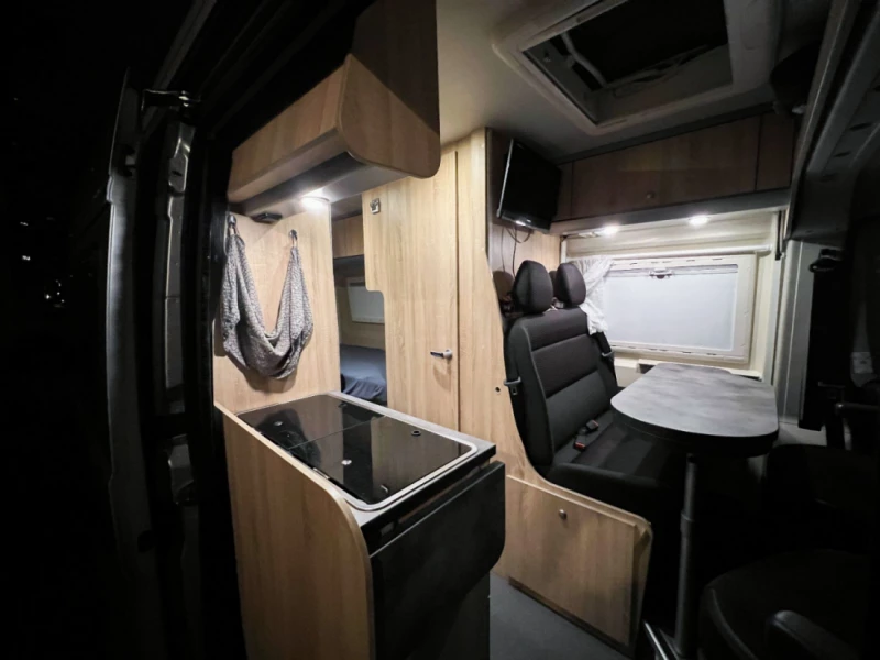 Clever Vans Clever Campingbus - Stockholm, Schweden
