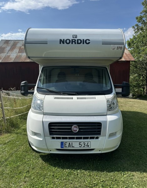 Nordic Nordic 595 Four Season Matkailuauto - Ås, Ruotsi