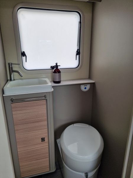 Ahorn Canada AS Autocamper - Svenstrup J, Danmark