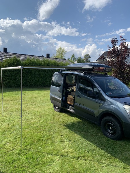 Peugeot Partner Dangel Retkeilyauto - Ramnes, Norja
