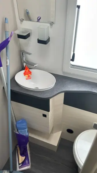Challenger 380 GRAPHITE Husbil - Zürich, Schweiz