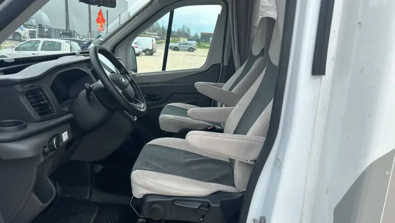 Challenger 380 GRAPHITE Husbil - Zürich, Schweiz