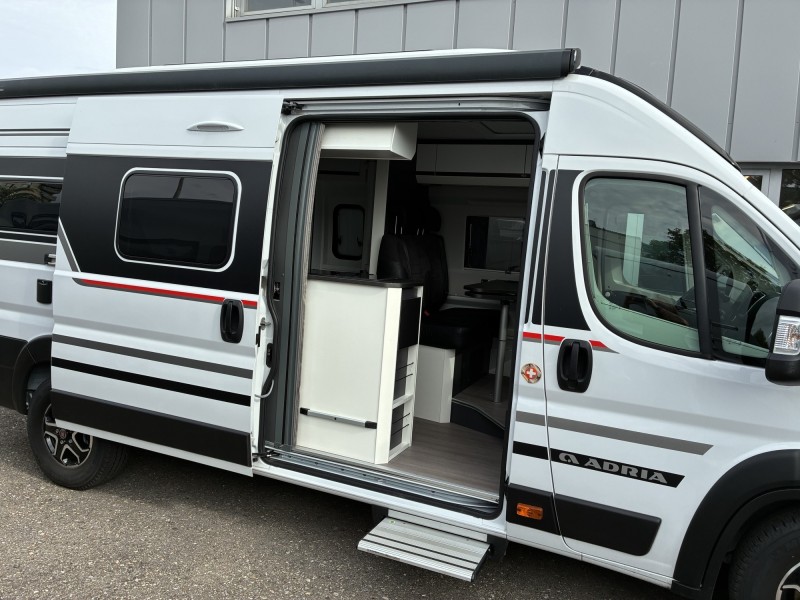 Adria Twin Sports 640 SGX Camping-car - Pratteln, Suisse