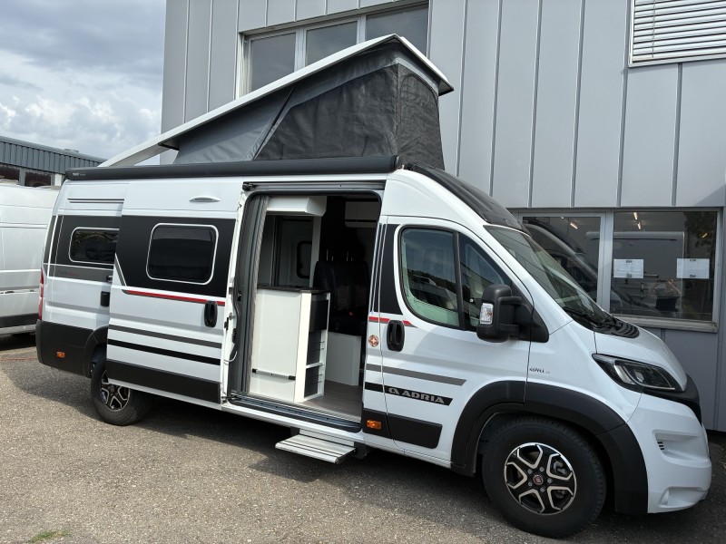Adria Twin Sports 640 SGX Camping-car - Pratteln, Suisse