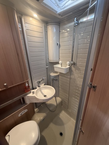 Bürstner ixeo 710 Wohnmobil - Selzach, Schweiz