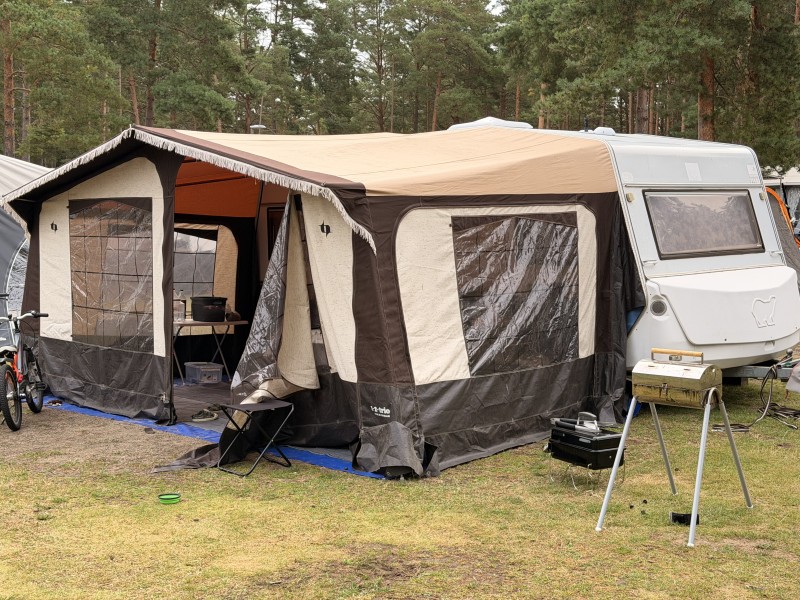 Polar GL520 Matkailuvaunu - Stoby, Ruotsi