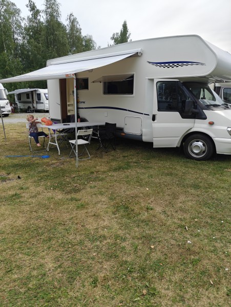Ford Ford Trigano Chausson Matkailuauto - Karlholmsbruk, Ruotsi