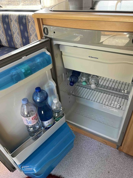 Knaus Südwind 450 Caravan - Geltendorf, Germany