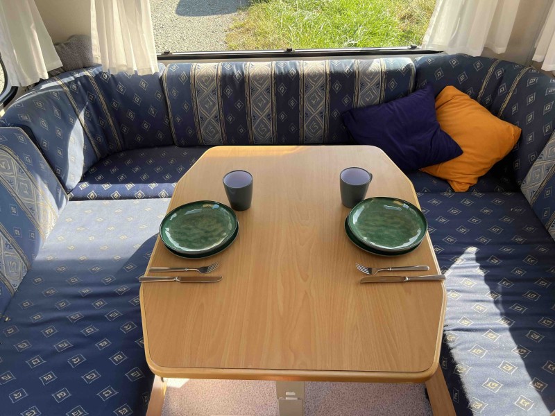 Knaus Südwind 450 Caravan - Geltendorf, Germany