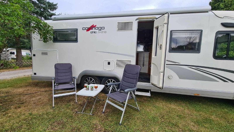 Carthago Chic c-line I 5,8 Q XL Camping-car - Munka-ljungby, Suède