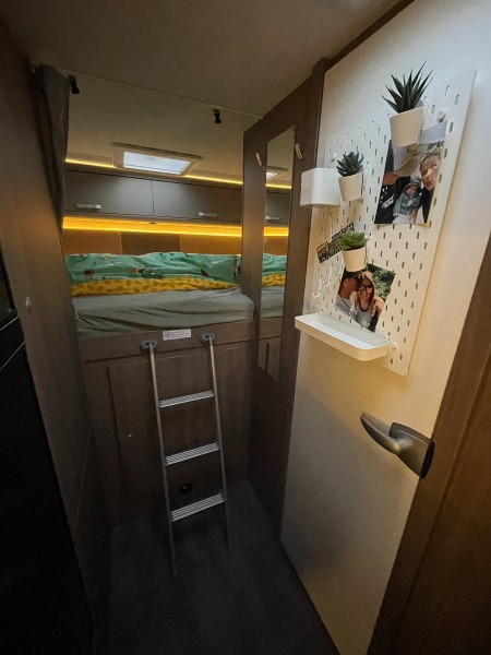 Carado A464 pro Camping-car - Péry-La Heutte, Suisse