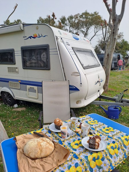 Hobby Hobby 30 Wohnwagen - Tresa, Schweiz