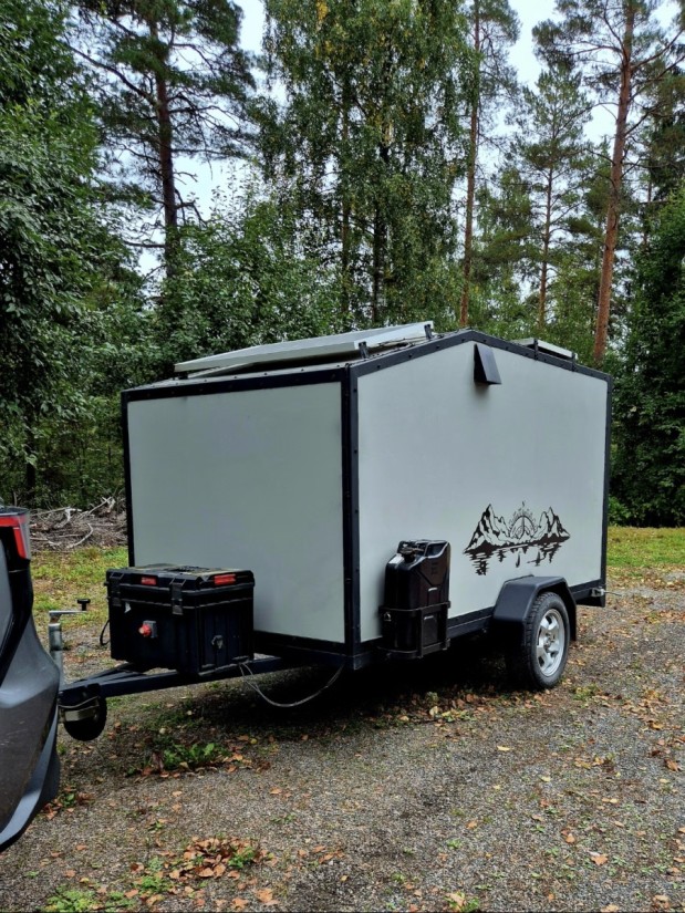 HT Truck Kevytperävaunu Caravane - Pirkkala, Finlande