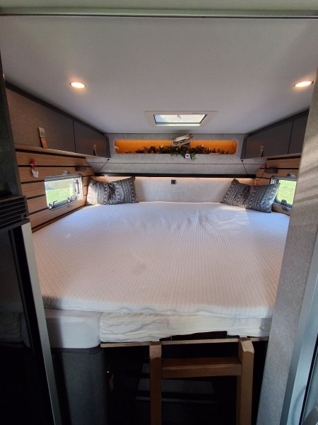 Hymer ML-T 570 4x4 Wohnmobil - Savigny, Schweiz