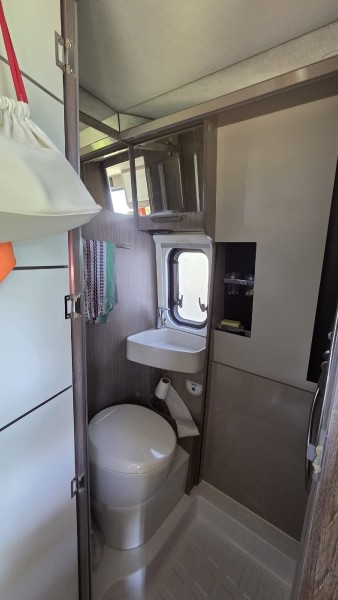 Fiat Challenger V114 Campingbus - Suhr, Schweiz