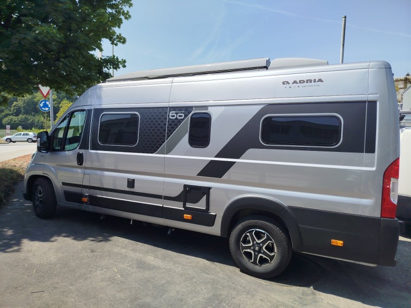 Adria Twin 640 SGX 60Y Del. Campervan - Pratteln, Schweiz