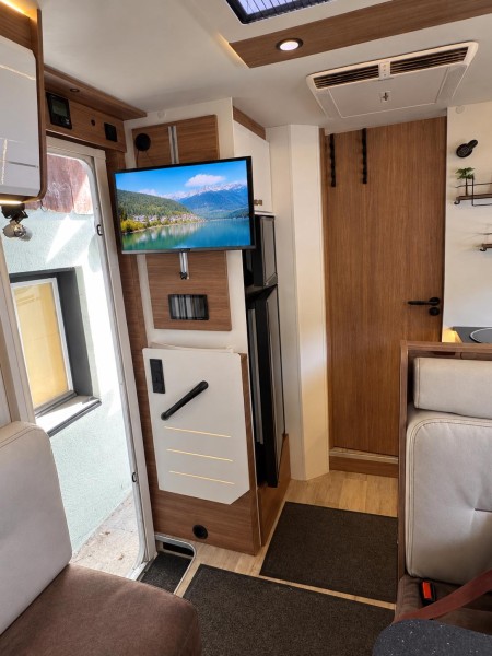   Wohnmobil - Oberentfelden, Schweiz