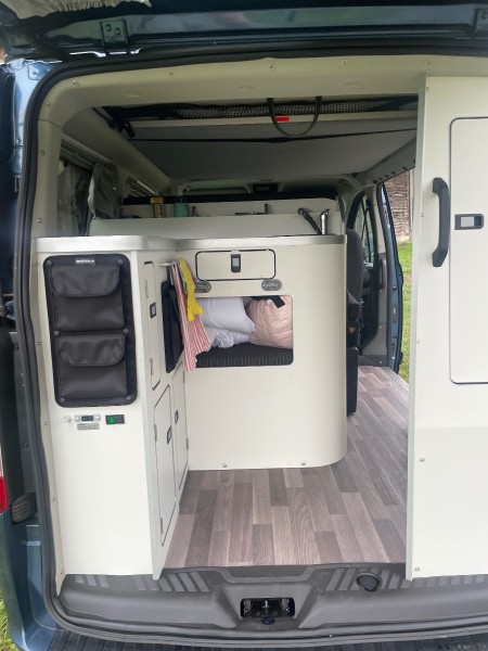 Ford Transit Custom 320 L1H1 NUGGET Westfalia Bybobil - Lausanne 26, Sveits