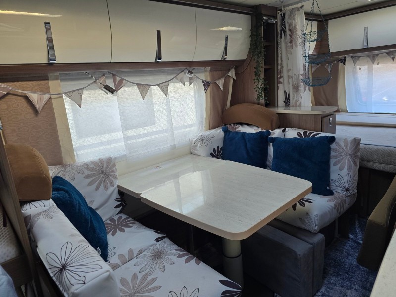 Bürstner Averso Top 560 TK Caravan - Eschlikon, Switzerland