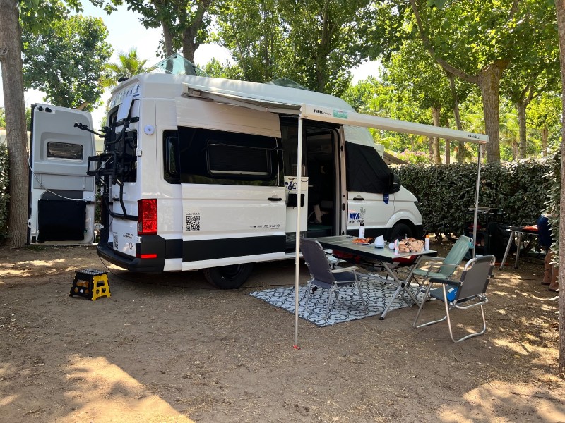 VW Grand California 600 Husbil - Saint-Cergue, Schweiz
