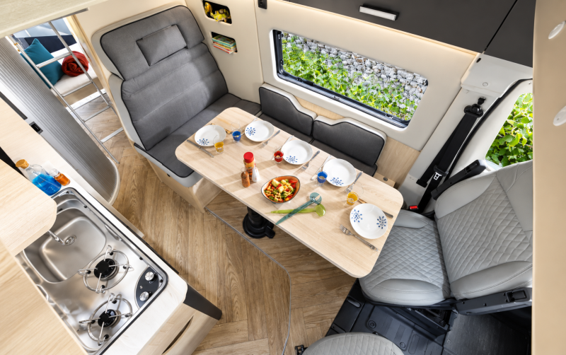 Challenger F&S Camping-car - Neuchâtel, Suisse