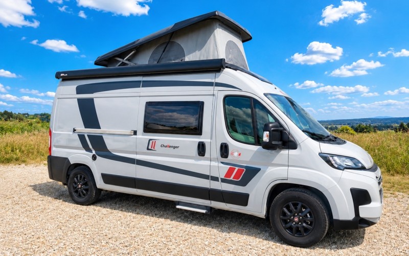 Challenger F&S Camping-car - Neuchâtel, Suisse