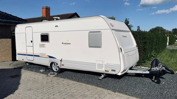 Bürstner 540Tk Matkailuvaunu - Solrød Strand, Tanska